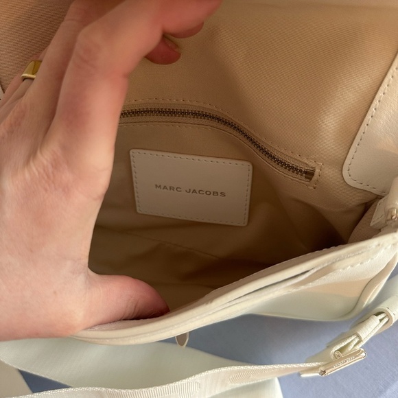 Marc Jacobs The J Marc Shoulder Bag White/Silver - Picture 7 of 9